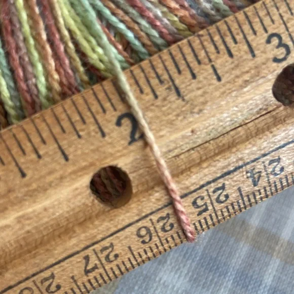 JUNIPER MOON FARM Findley Dappled Yarn - Multicolor merino/silk - Picture 5 of 7